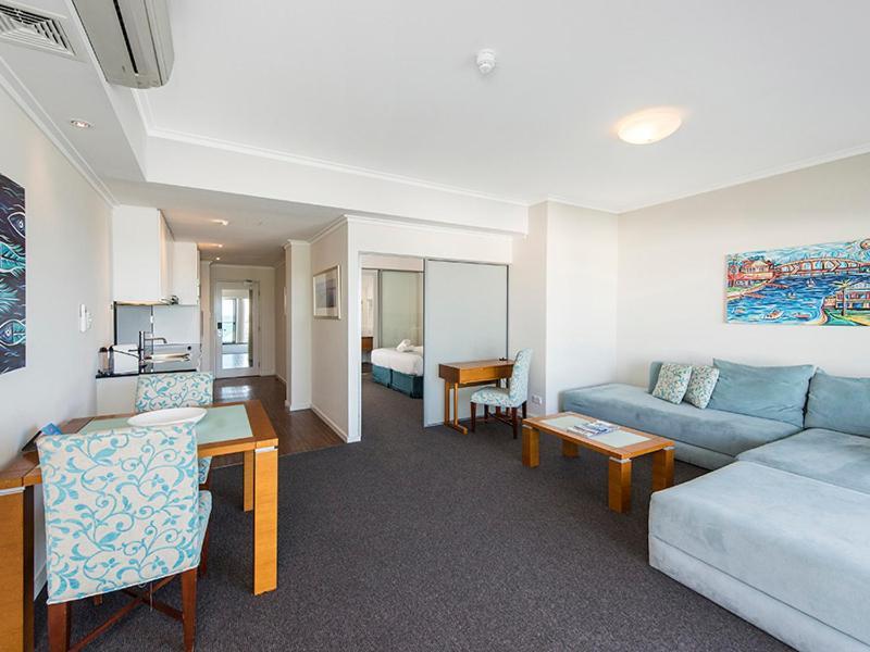 An Ocean,Beachfront And Pool View Apartment 210 Mandurah Buitenkant foto