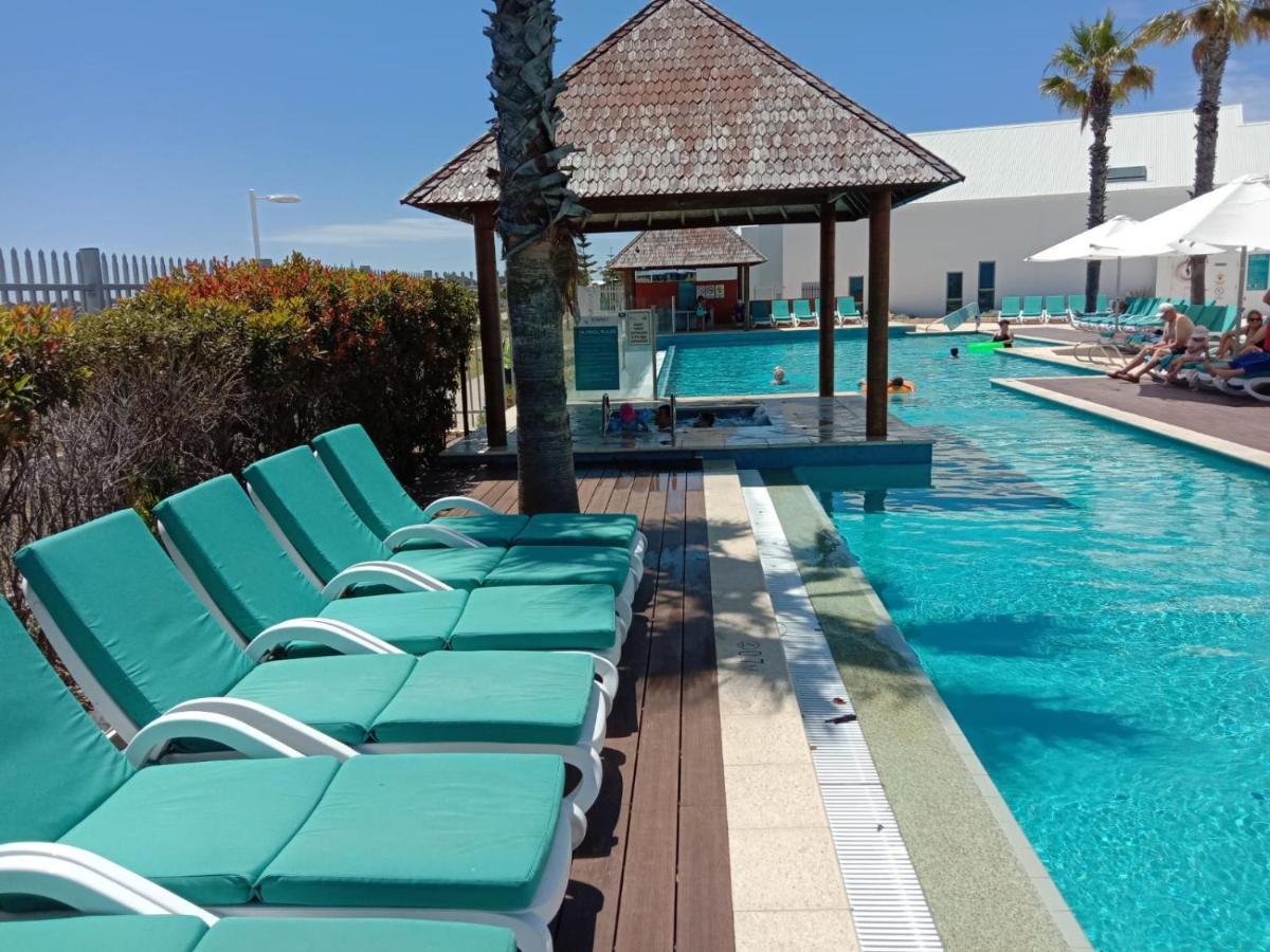 An Ocean,Beachfront And Pool View Apartment 210 Mandurah Buitenkant foto
