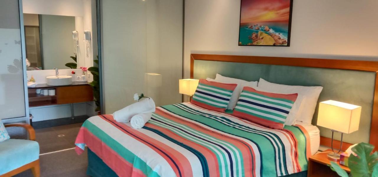 An Ocean,Beachfront And Pool View Apartment 210 Mandurah Buitenkant foto