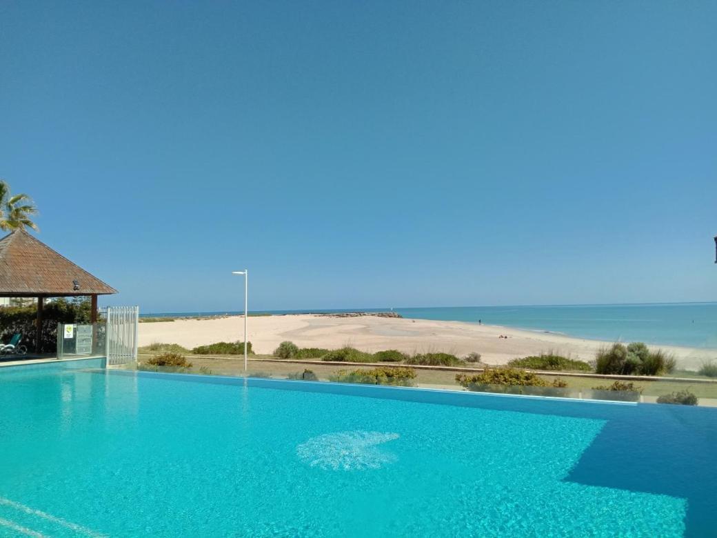 An Ocean,Beachfront And Pool View Apartment 210 Mandurah Buitenkant foto
