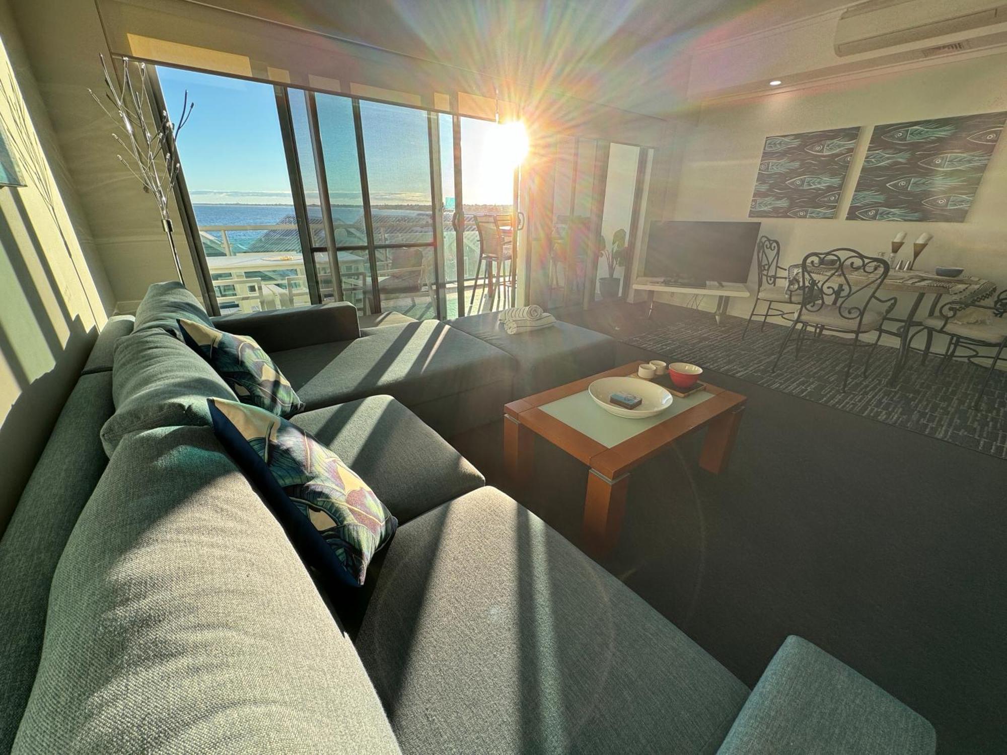 An Ocean,Beachfront And Pool View Apartment 210 Mandurah Buitenkant foto