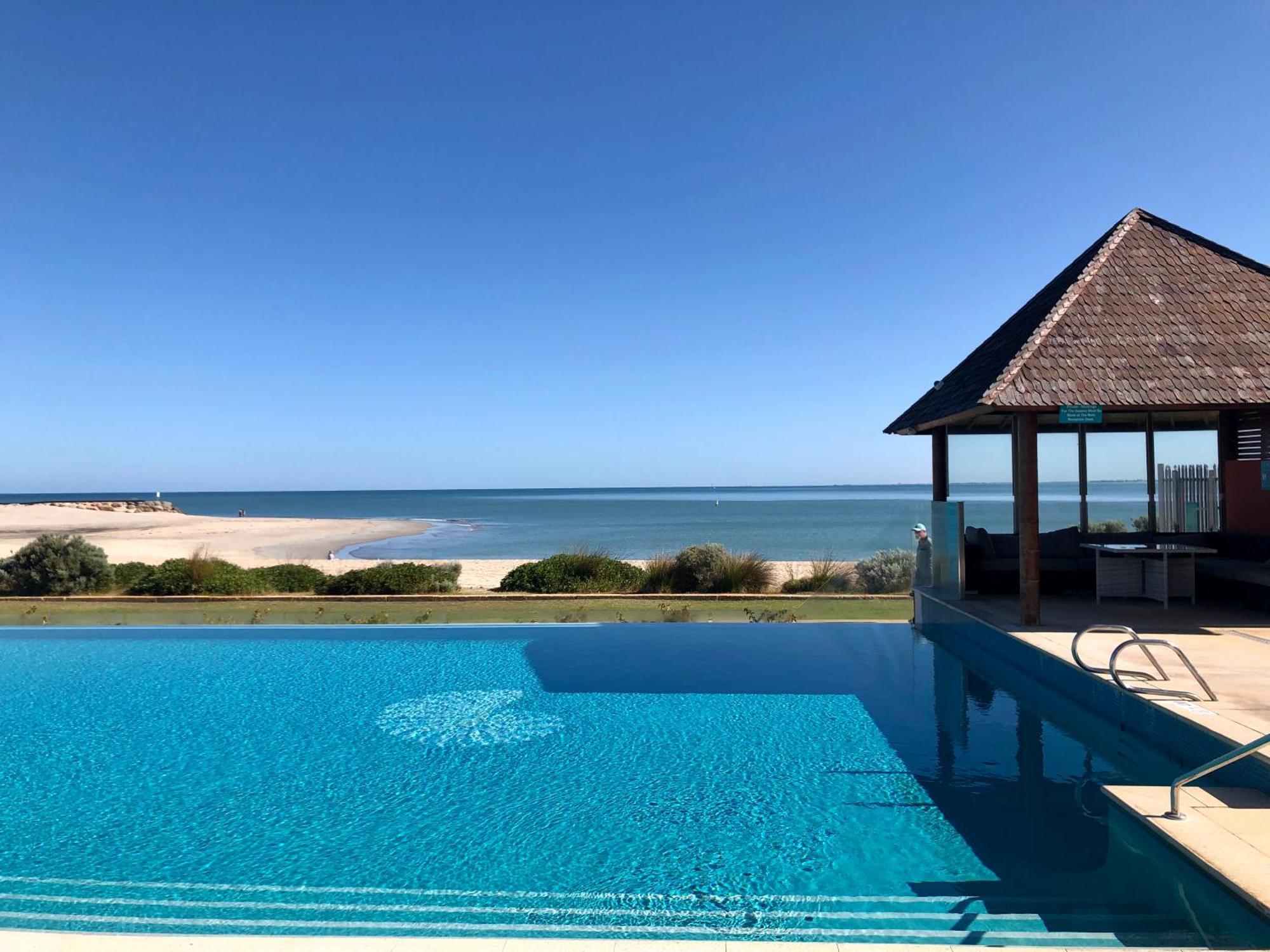 An Ocean,Beachfront And Pool View Apartment 210 Mandurah Buitenkant foto